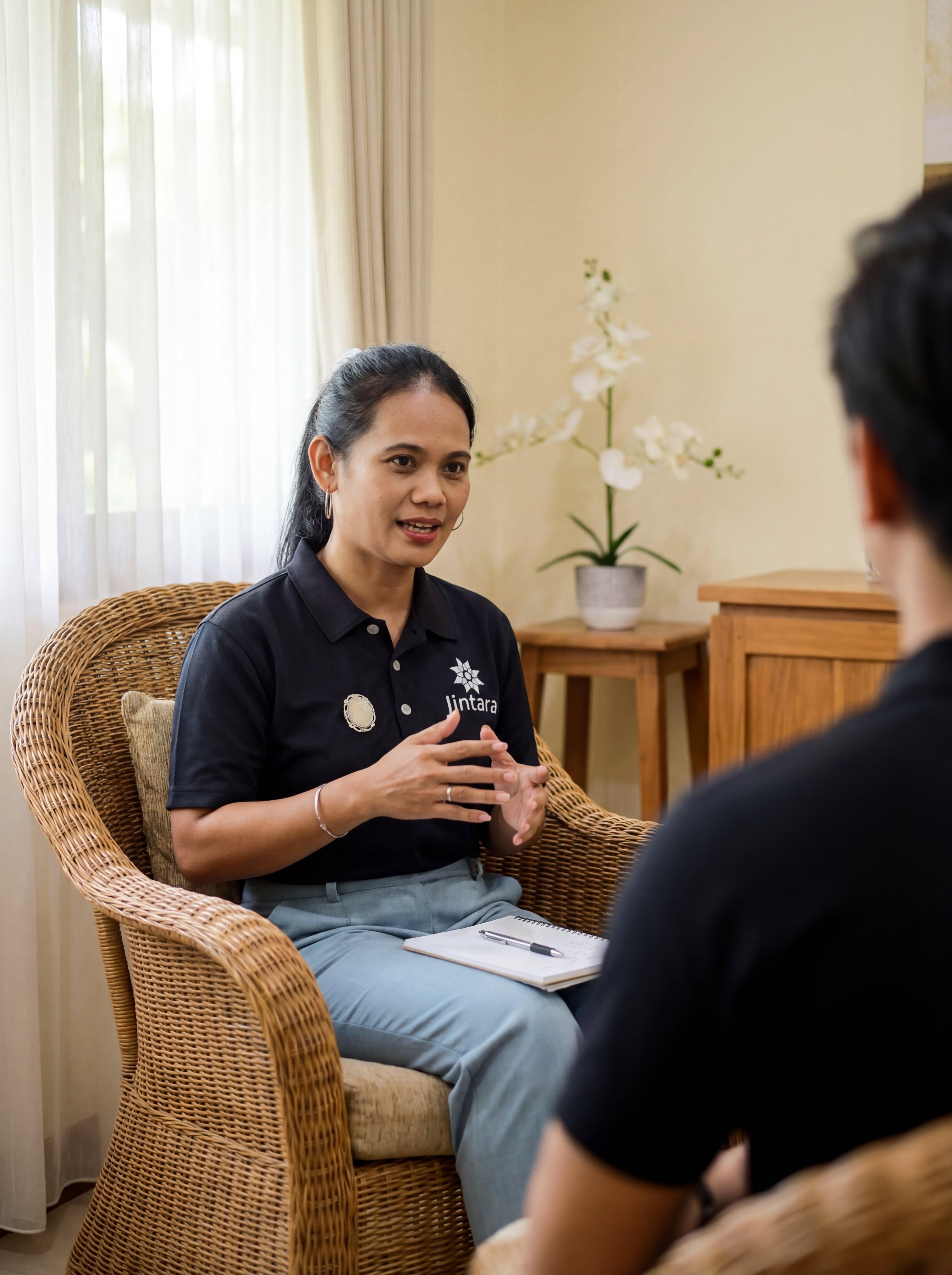 Jintara counsellor explaining alcohol and benzodiazepine treatment options during a clinical consultation in Chiang Mai